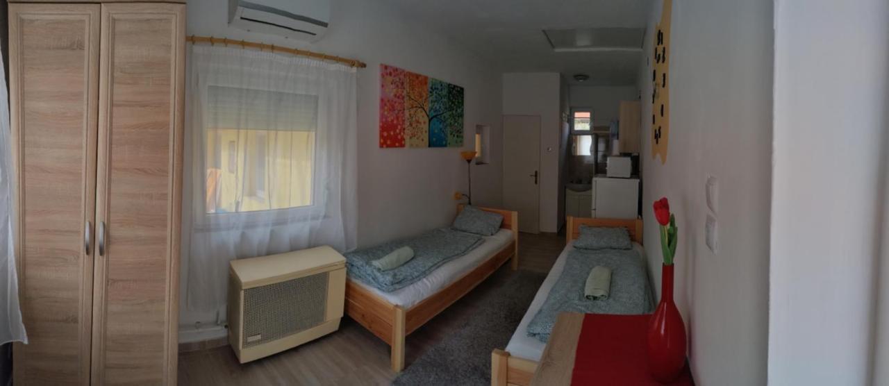 Napfeny Apartmanhaz Balatonberény Exterior foto